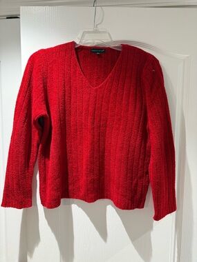 Carolyn Taylor Bright Red V-Neck Ribbed Sweater